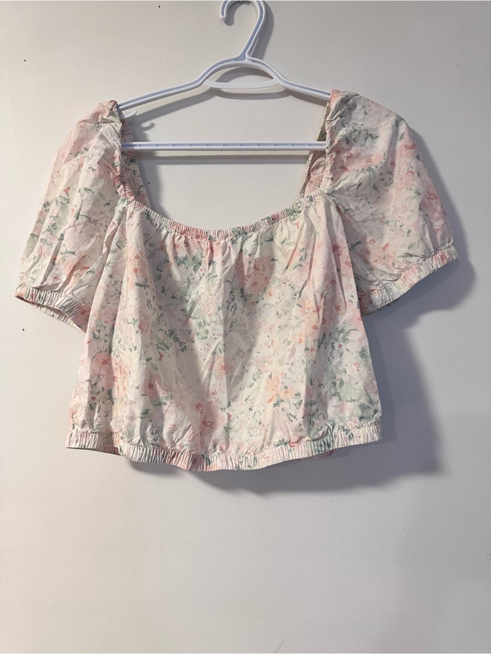 H&M Pastel Floral Off-Shoulder Crop Top in Light Pink and Mint
